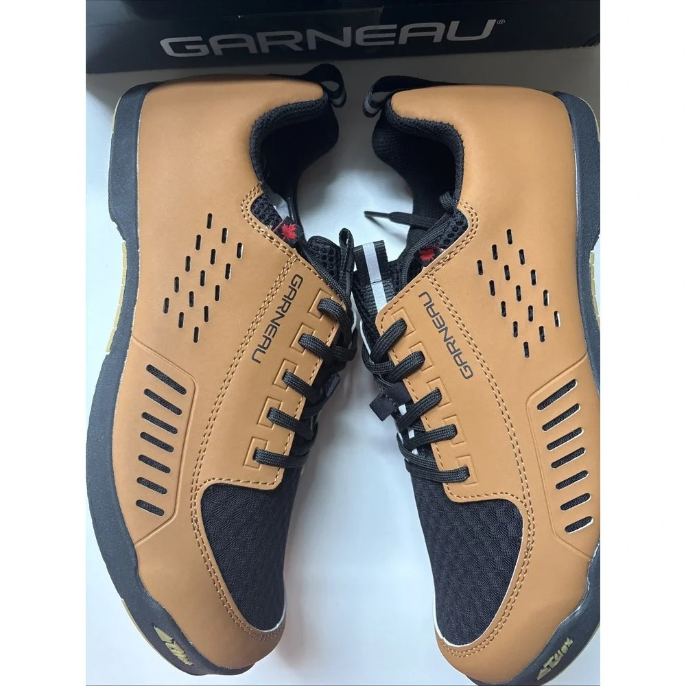NEW Louis Garneau Men's Deville Walking + Cycling Shoes US size 9.5 EU 43
